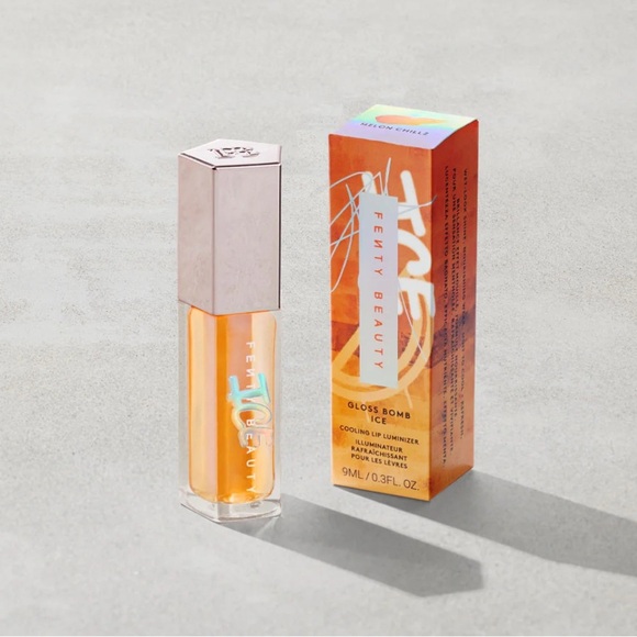 FENTY GLOSS BOMB ICE COOLING LIP LUMINIZER
MELON CHILLZ - Picture 1 of 4